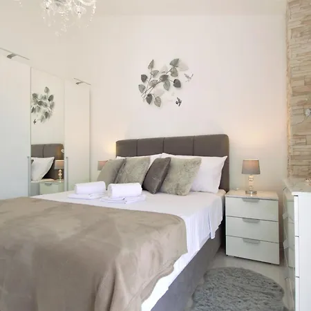 Dom wakacyjny Id&la By Interhome Brodarica (Sibenik-Knin)