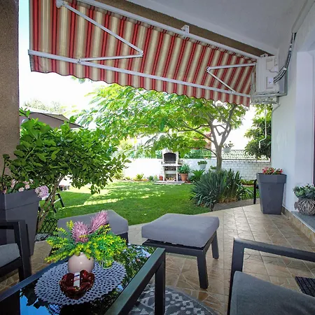 Id&la By Interhome *