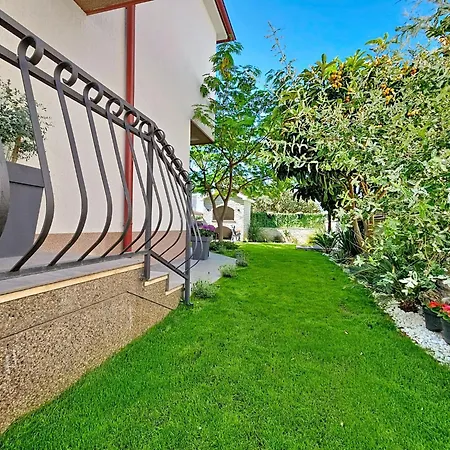 Prázdninový dům Id&la By Interhome Brodarica (Sibenik-Knin)